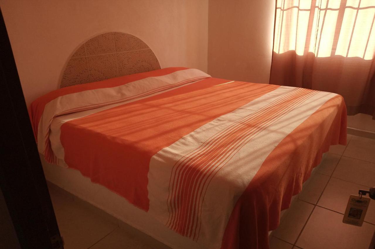 Condo Hotel Los Girasoles Santa María Huatulco Exterior foto